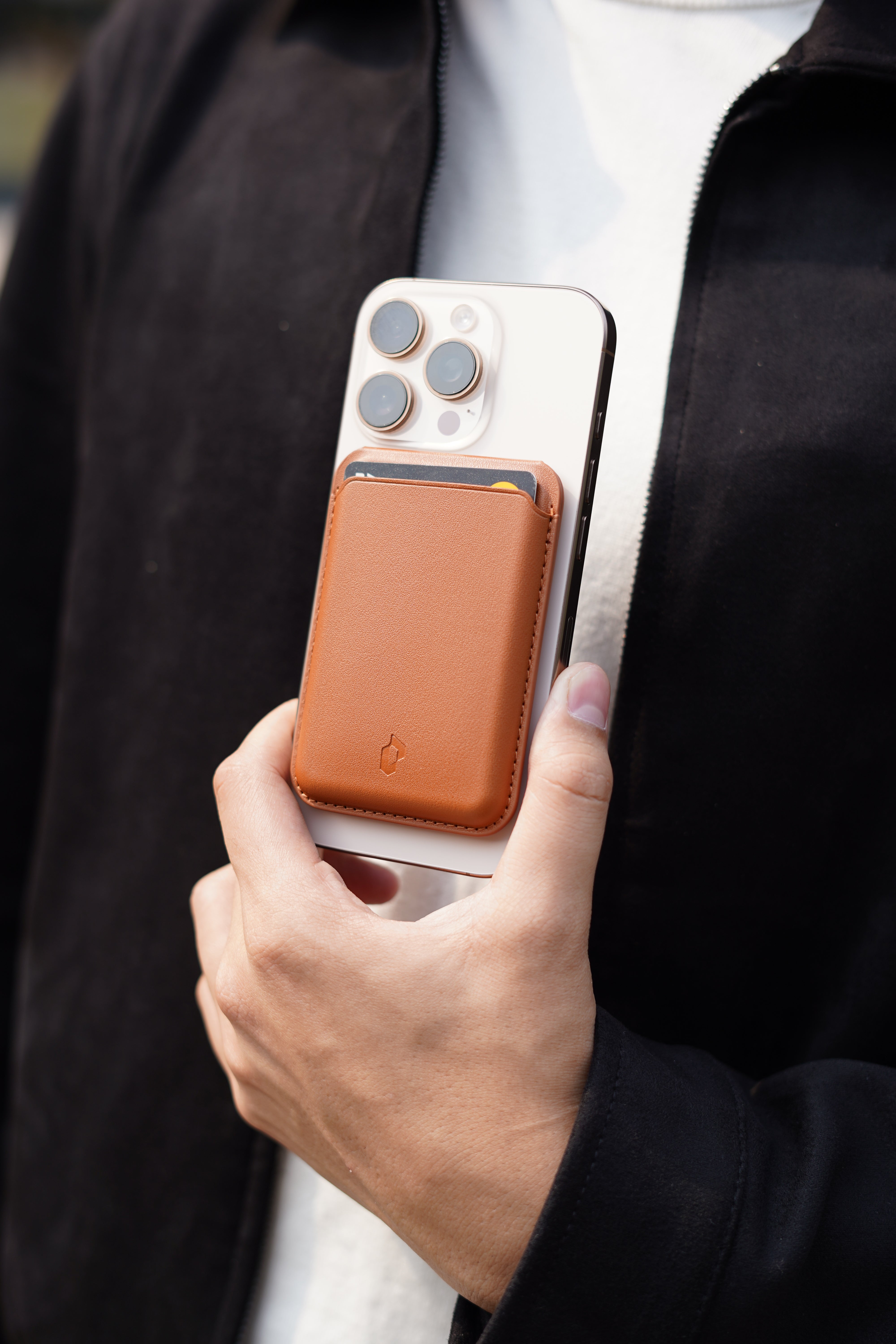 Demy Mag-Safe Wallet and Stand