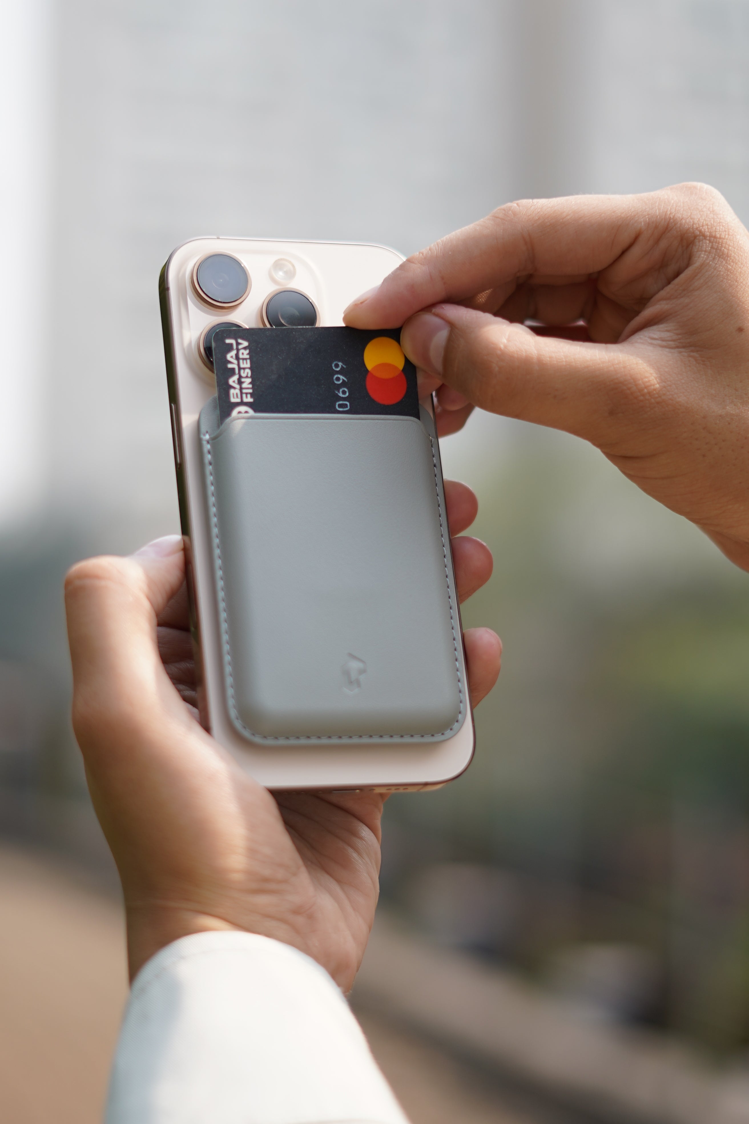 Demy Mag-Safe Wallet and Stand