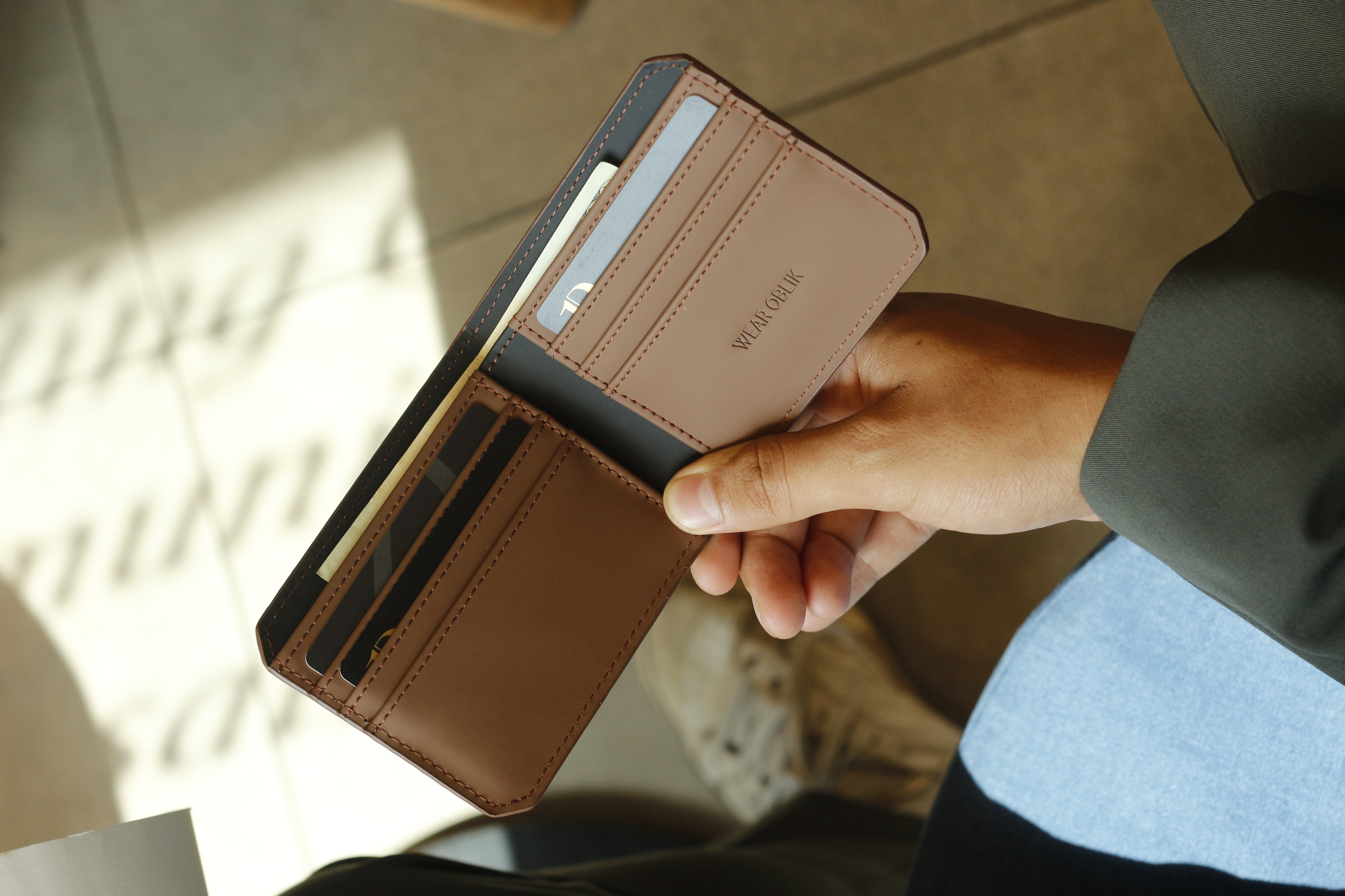 Azura Billfold