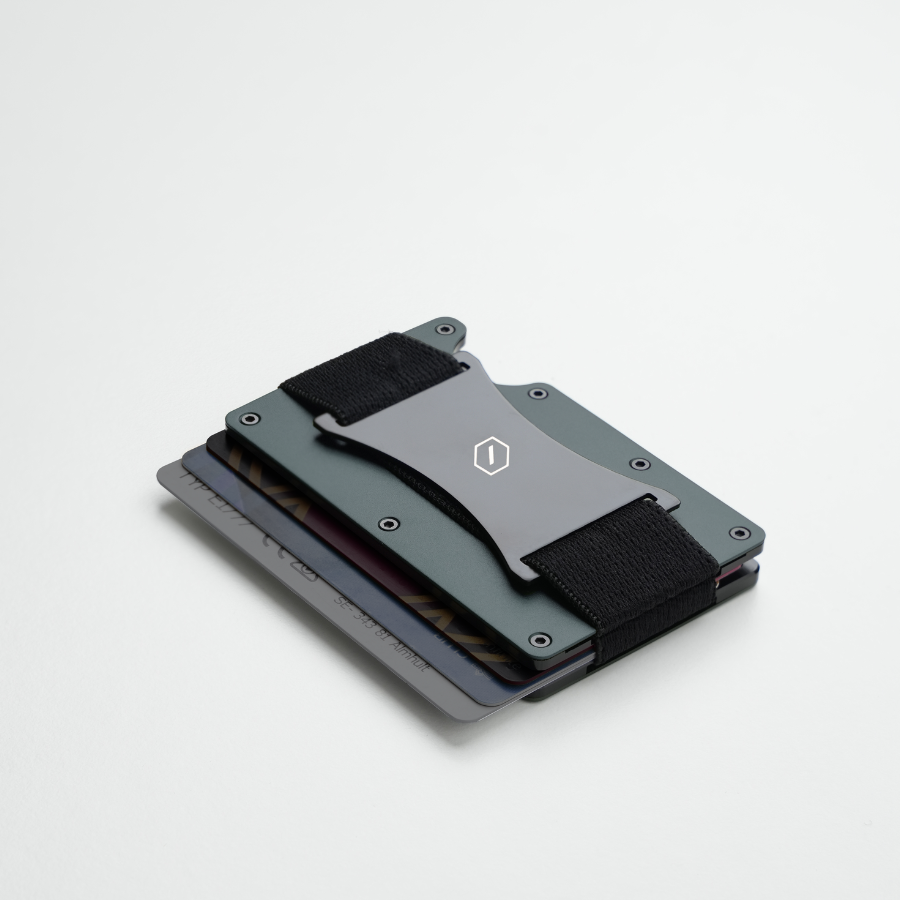 Defy Cardholder