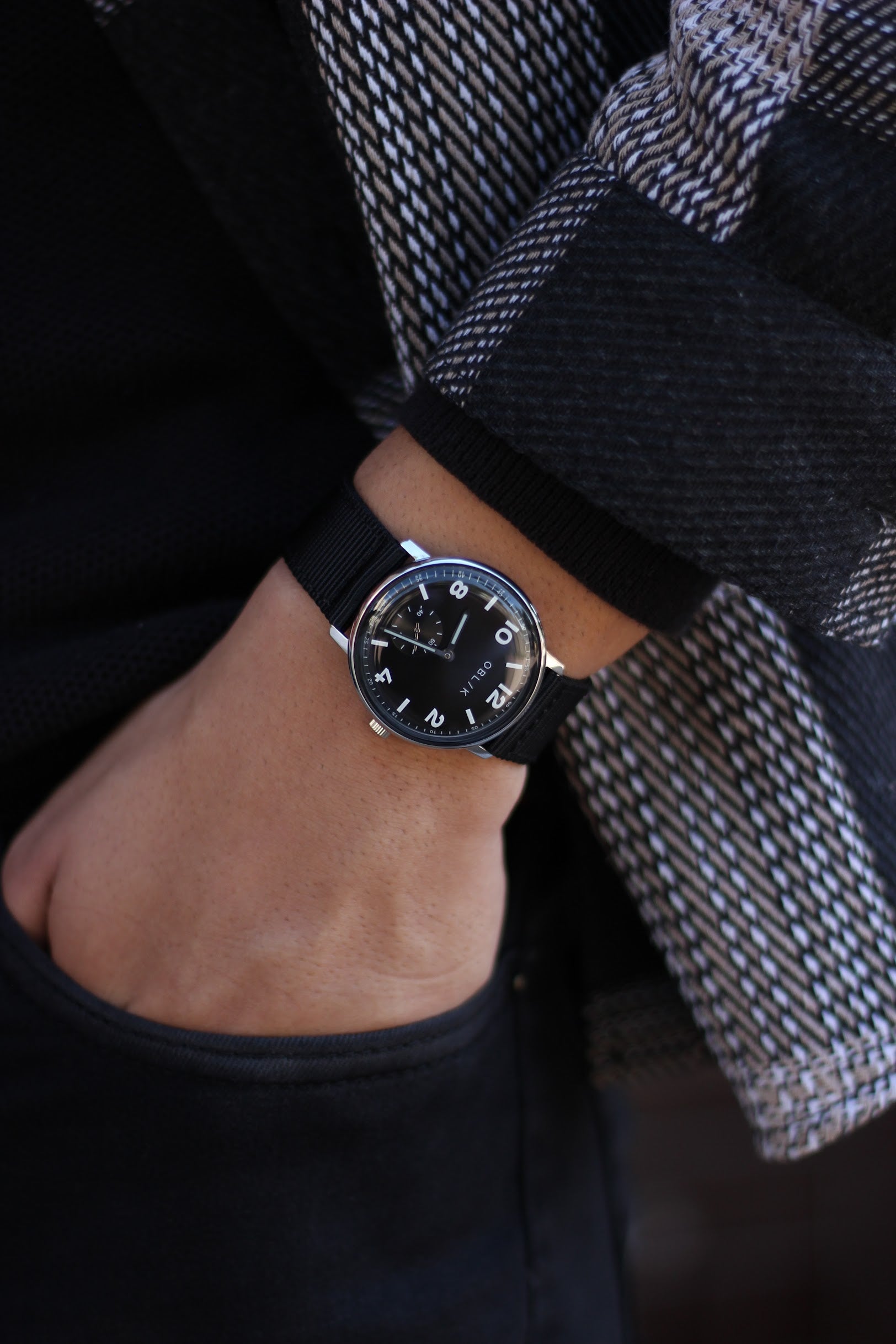 Stark Black