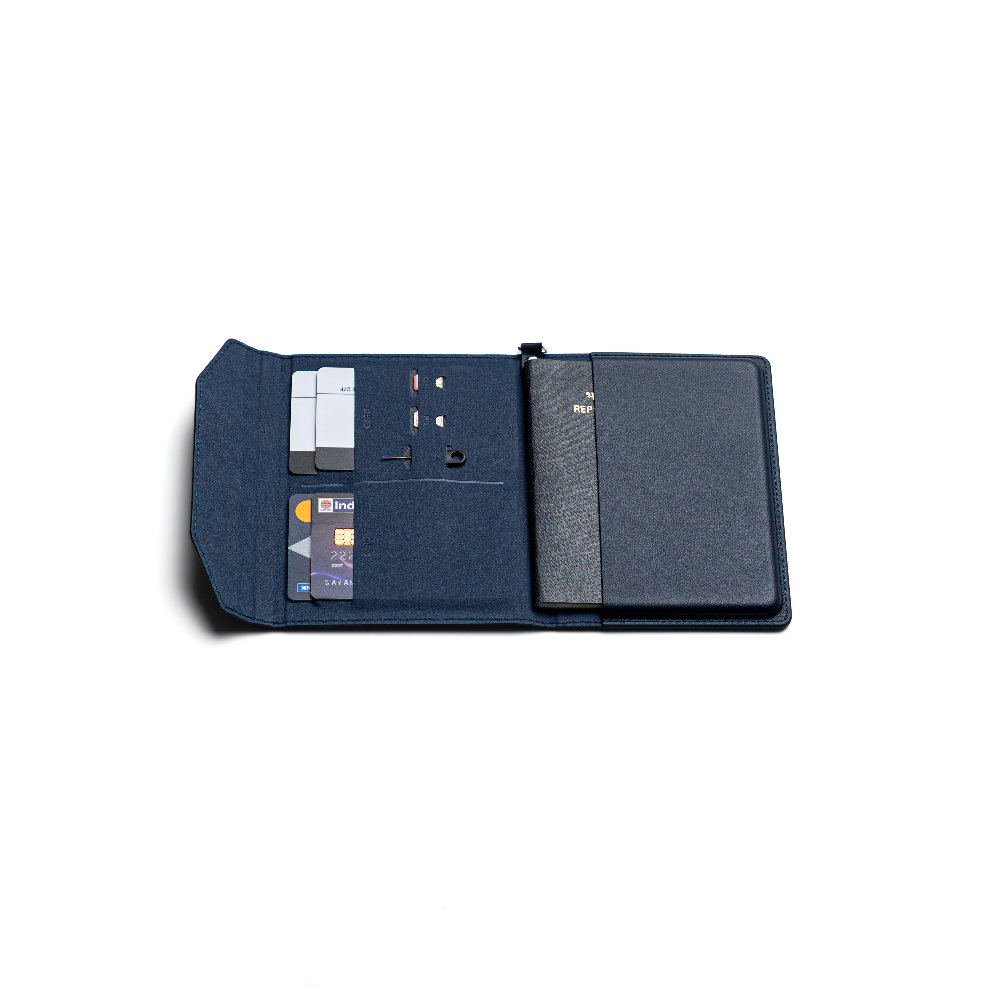 Demy Passport Holder