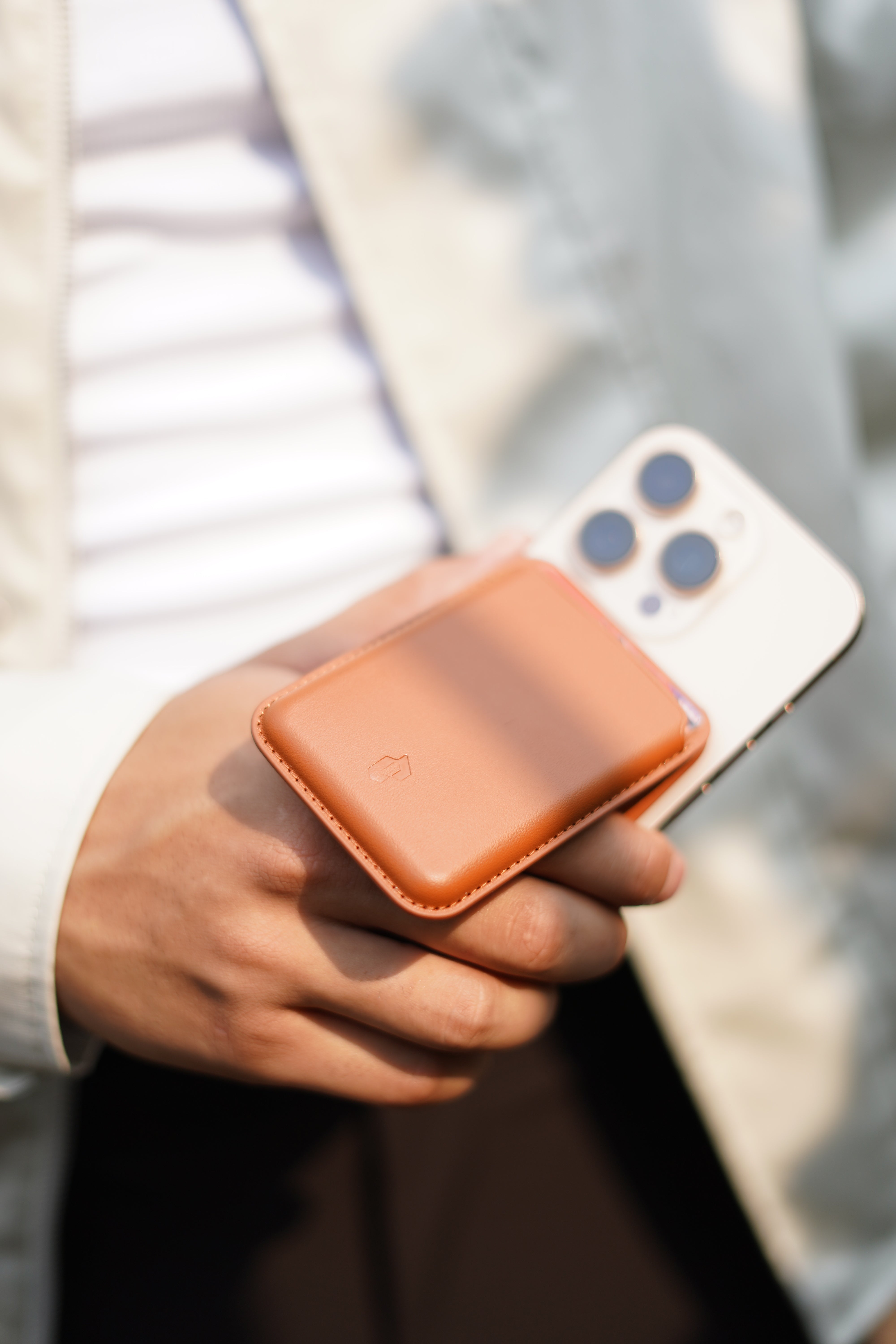 Demy Mag-Safe Wallet and Stand